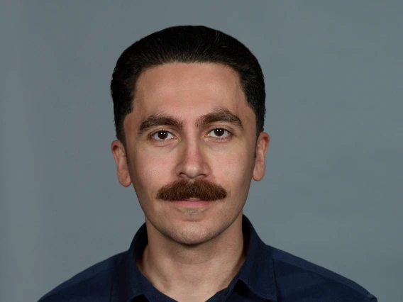 siavash headshot